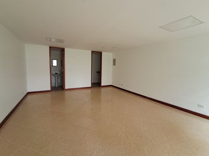 Oficina en arriendo en La Ceja, 35 m² · foto 3 de 20
