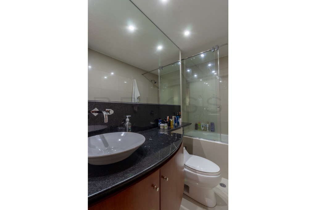Apartamento en venta en El Refugio, Bogotá · foto 19 de 20