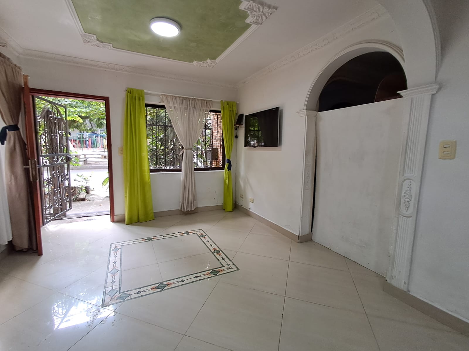 Apartamento en arriendo en Laureles, Medellín · foto 2 de 20