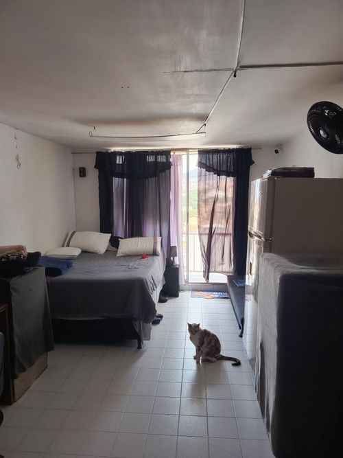 Apartaestudio en venta en Villa Nueva, Medellín, 33 m² · foto 2 de 4