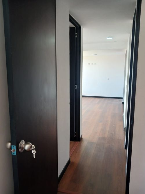 Apartamento de 2 alcobas en venta en San Pedro, Madrid, 54 m² · foto 4 de 15