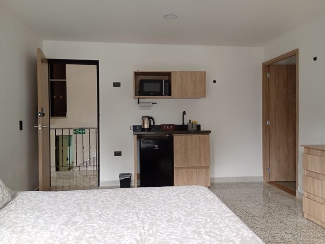 Casa de 9 alcobas en venta en Laureles, Medellín, 300 m² · foto 11 de 17