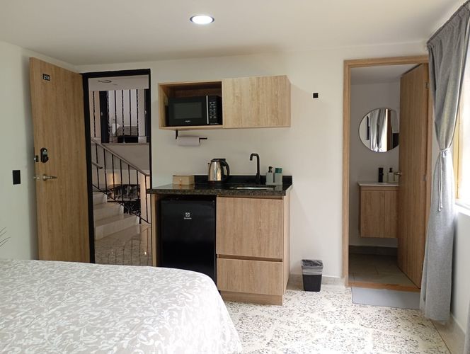 Casa de 9 alcobas en venta en Laureles, Medellín, 300 m² · foto 13 de 17