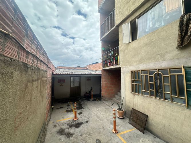 Casa de 7 alcobas en venta en San Mateo, Soacha, 346 m² · foto 4 de 11