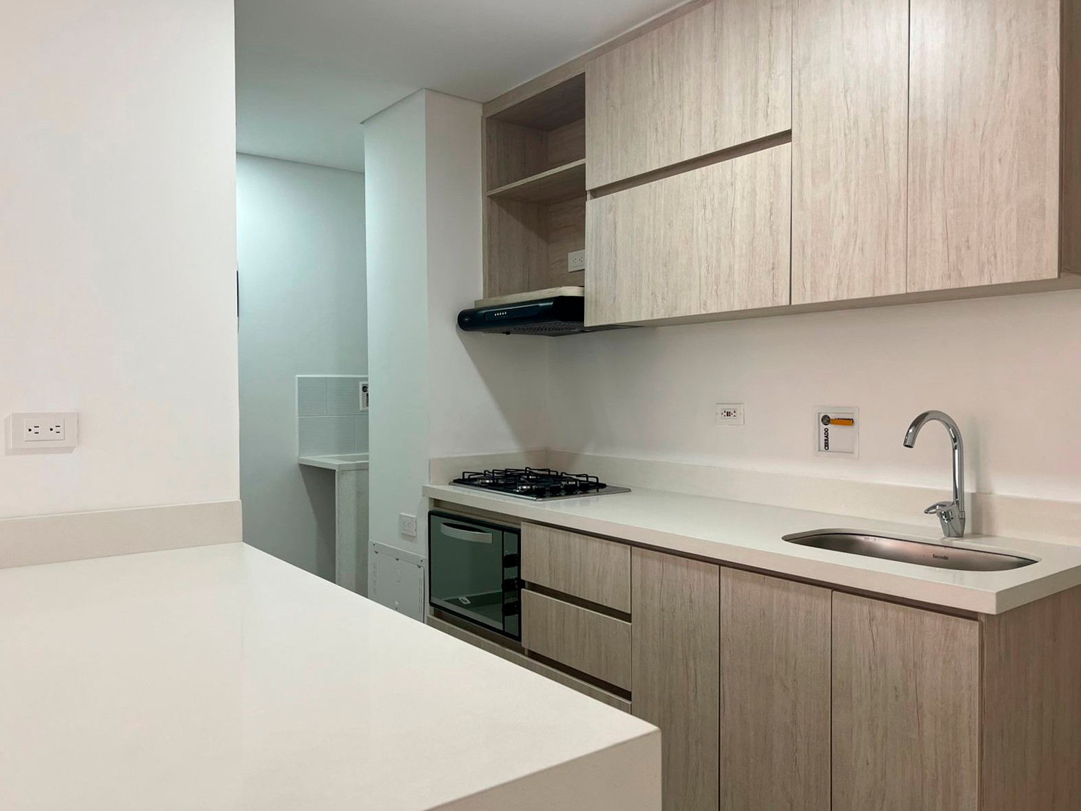 Apartamento en arriendo en Loma Del Barro, Envigado · foto 5 de 15