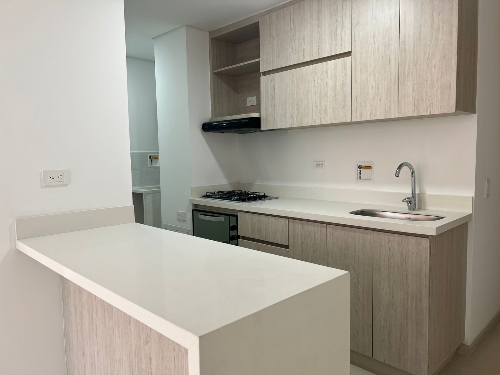 Apartamento en arriendo en Loma Del Barro, Envigado · foto 6 de 15