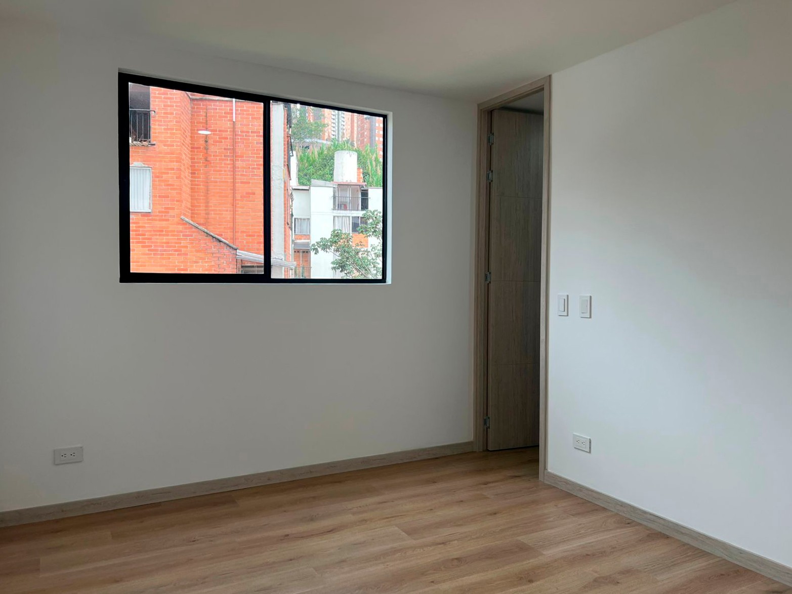 Apartamento en arriendo en Loma Del Barro, Envigado · foto 12 de 15