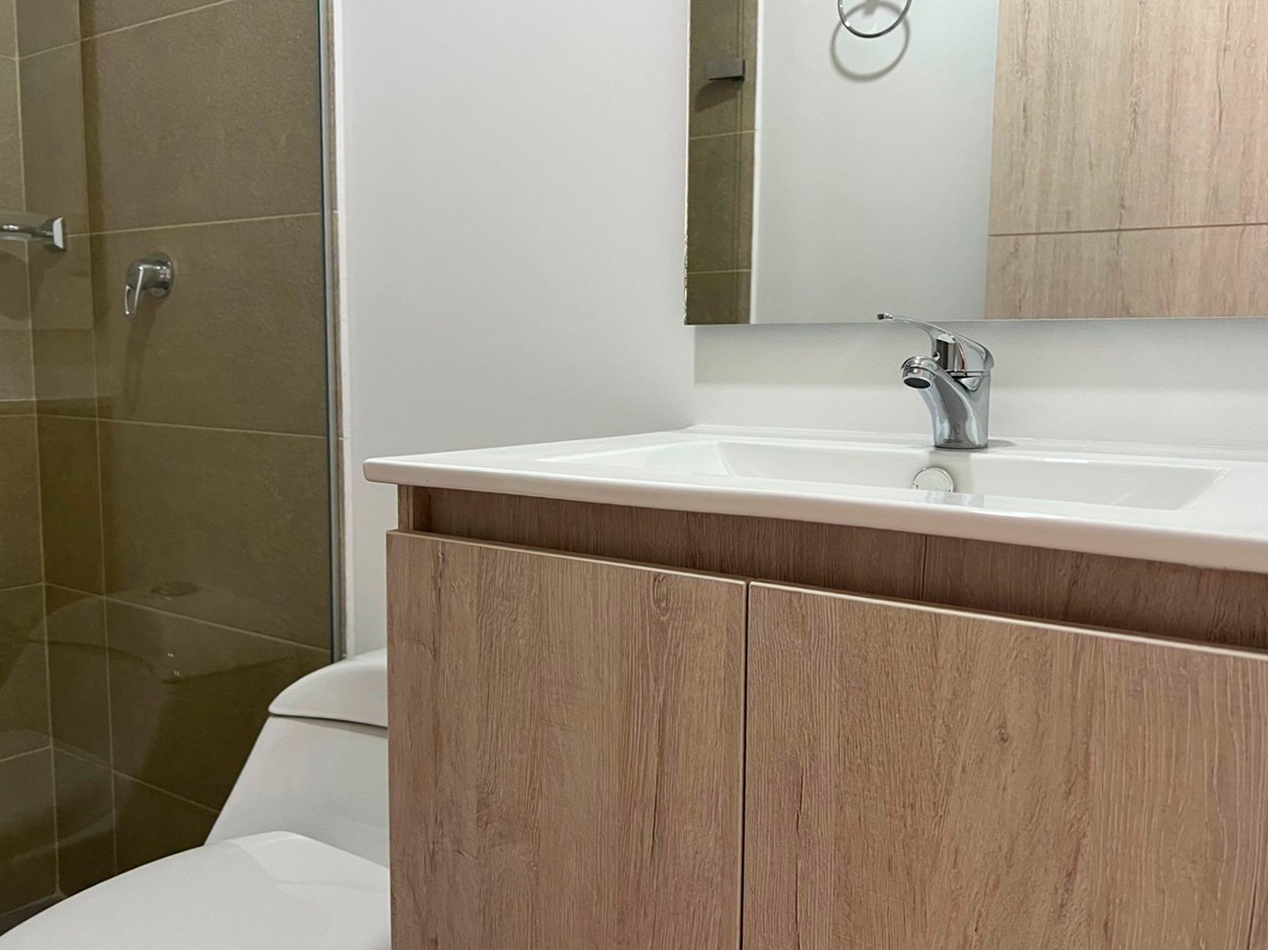 Apartamento en arriendo en Loma Del Barro, Envigado · foto 14 de 15