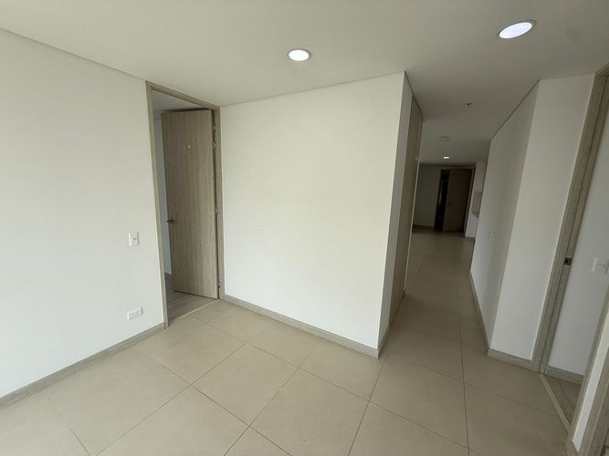 Apartamento de 3 alcobas en arriendo en Escobero, Envigado, 155 m² · foto 3 de 24