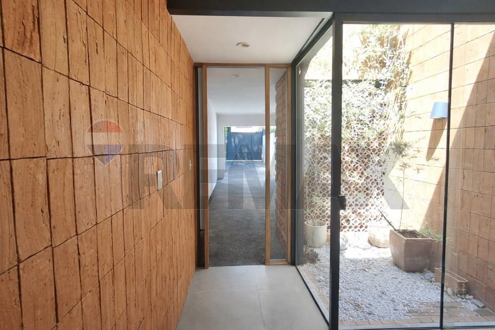 ALQUILO HERMOSA CASA PARA OFICINA EN LAS MERCEDES S.C — foto 2
