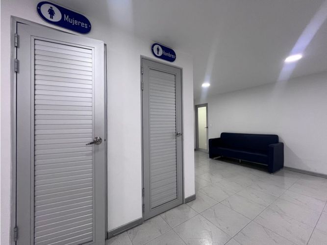 Oficina en arriendo en El Centro, Manizales, 220 m² · foto 10 de 24