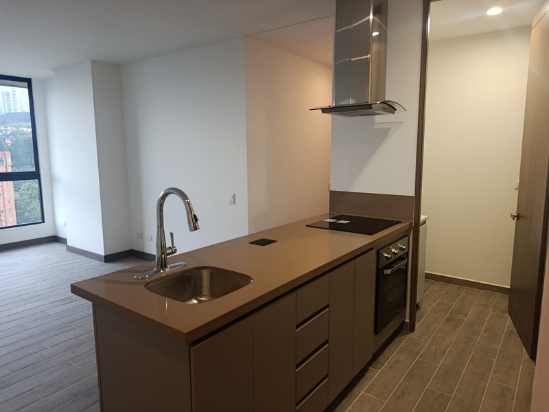 Apartamento en arriendo en San Lucas, Medellín · foto 3 de 12