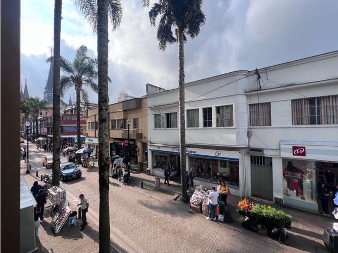 Oficina en arriendo en El Centro, Manizales, 220 m² · foto 23 de 24