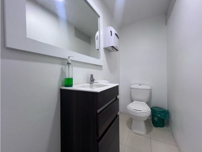 Local en venta en El Centro, Manizales, 220 m² · foto 11 de 24