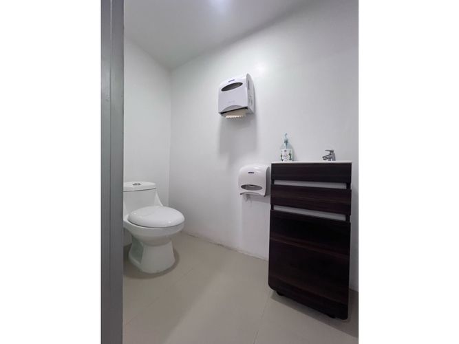 Local en venta en El Centro, Manizales, 220 m² · foto 23 de 24