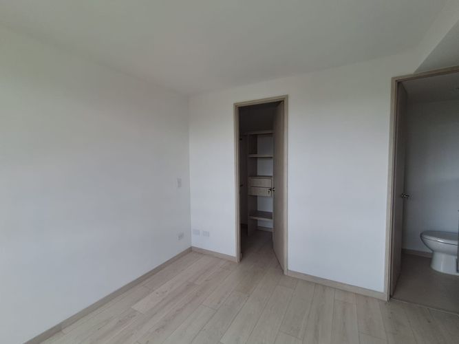Apartamento de 2 alcobas en arriendo en Rionegro, 80 m² · foto 10 de 14