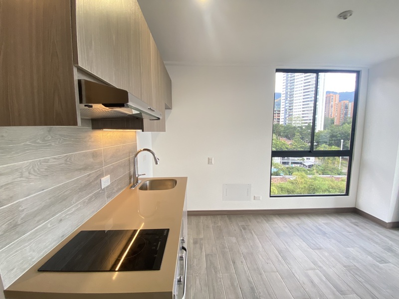 Apartamento en arriendo en San Lucas, Medellín · foto 3 de 9