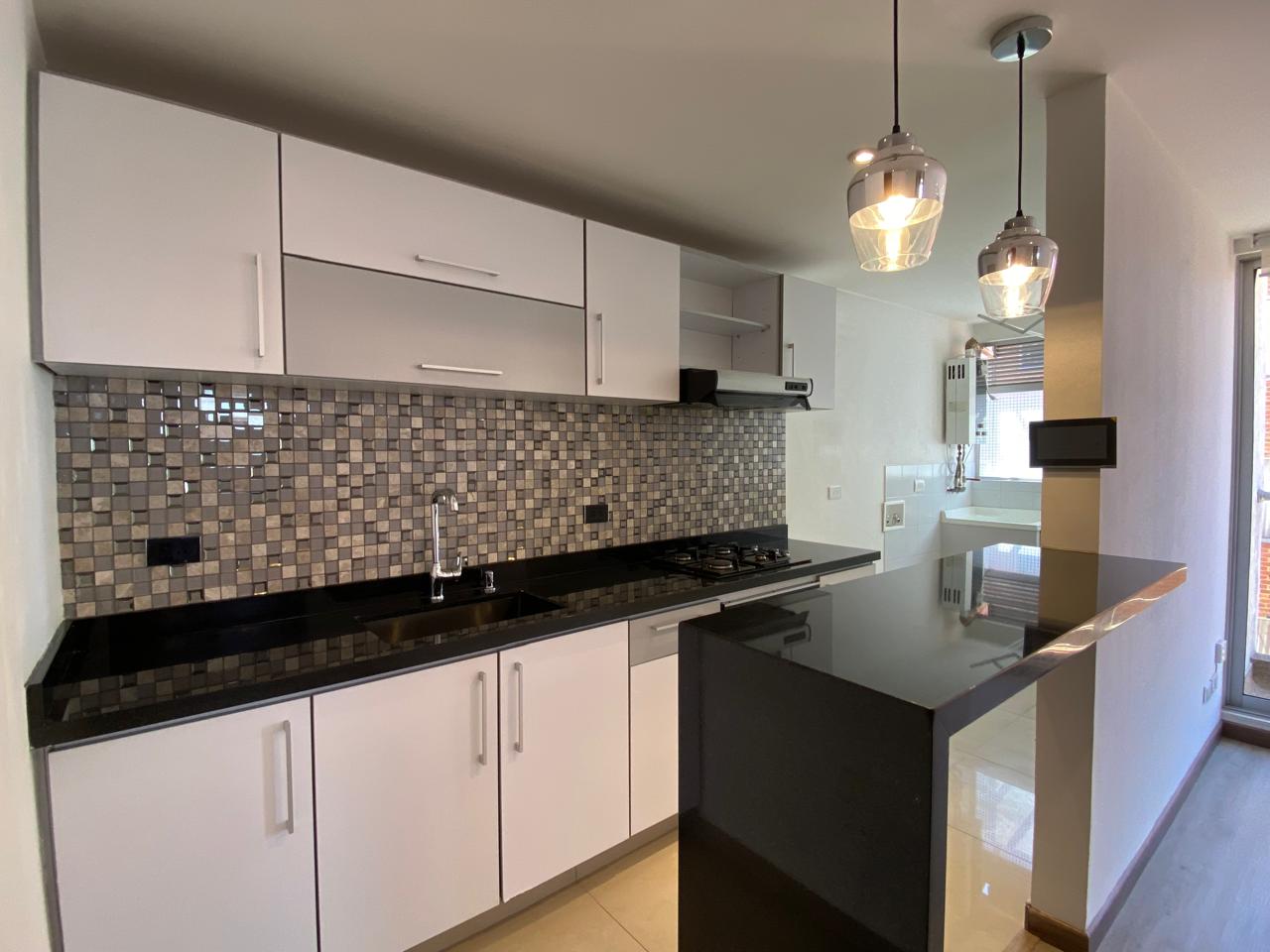 Apartamento en venta en Mazuren, Bogotá · foto 6 de 18