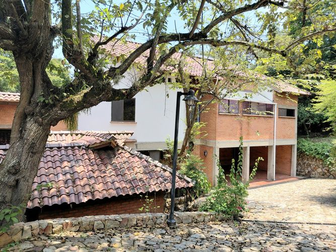 Casa de 4 alcobas en venta en Arroyohondo, Yumbo, 391 m² · foto 2 de 24