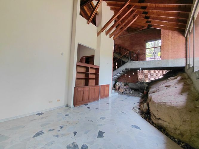 Casa de 4 alcobas en venta en Arroyohondo, Yumbo, 391 m² · foto 11 de 24