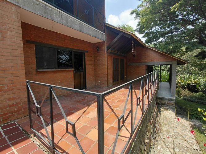 Casa de 4 alcobas en venta en Arroyohondo, Yumbo, 391 m² · foto 13 de 24