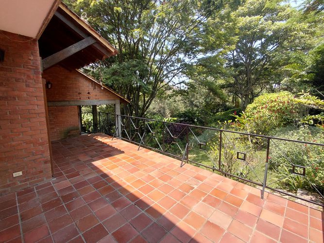 Casa de 4 alcobas en venta en Arroyohondo, Yumbo, 391 m² · foto 14 de 24