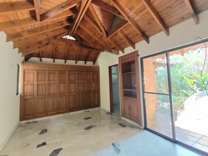 Casa de 4 alcobas en venta en Arroyohondo, Yumbo, 391 m² · foto 19 de 24