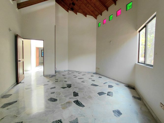Casa de 4 alcobas en venta en Arroyohondo, Yumbo, 391 m² · foto 22 de 24