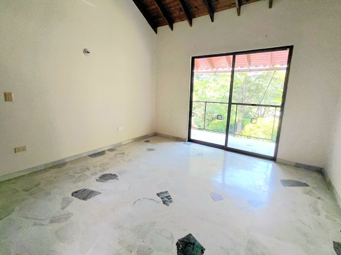 Casa de 4 alcobas en venta en Arroyohondo, Yumbo, 391 m² · foto 23 de 24