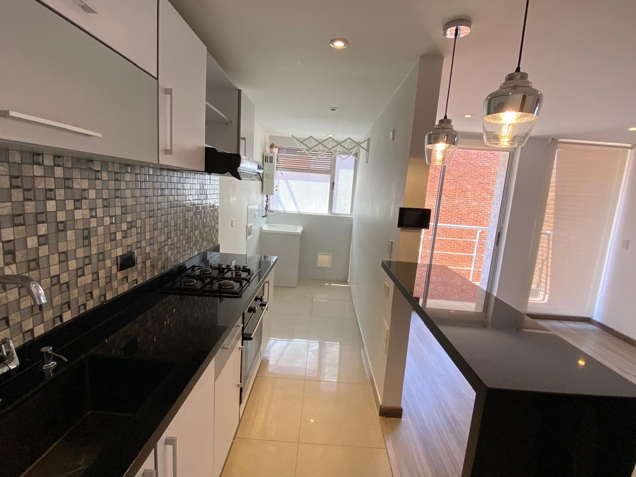 Apartamento en venta en Mazuren, Bogotá · foto 8 de 18