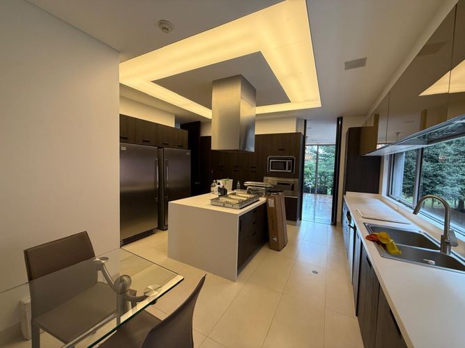 Apartamento de 3 alcobas en arriendo en Chicó Reservado, Bogotá, 331 m² · foto 5 de 21