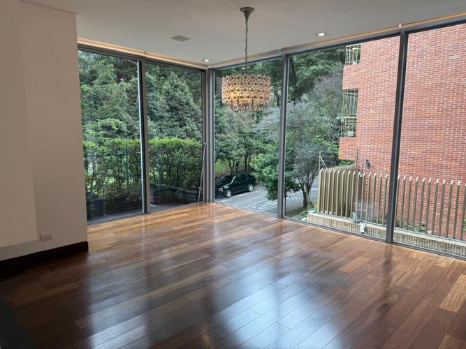 Apartamento de 3 alcobas en arriendo en Chicó Reservado, Bogotá, 331 m² · foto 6 de 21