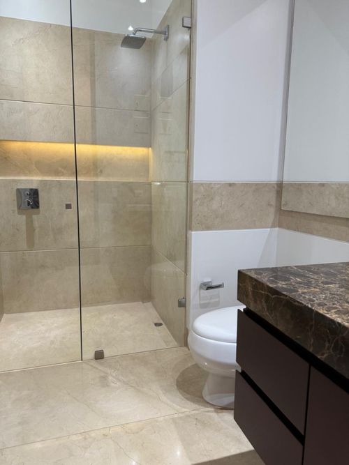 Apartamento de 3 alcobas en arriendo en Chicó Reservado, Bogotá, 331 m² · foto 18 de 21