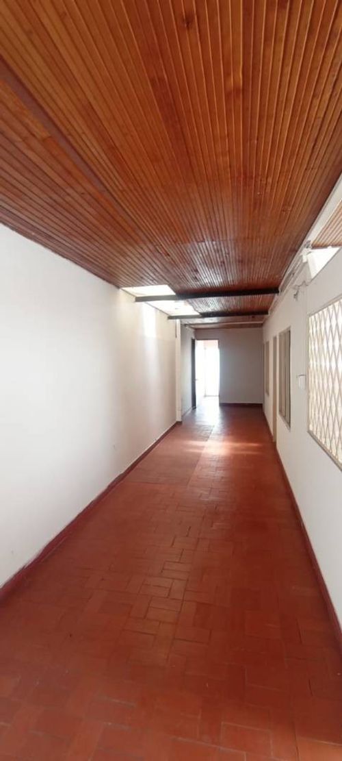Casa de 11 alcobas en arriendo en Centro, Neiva, 320 m² · foto 19 de 24