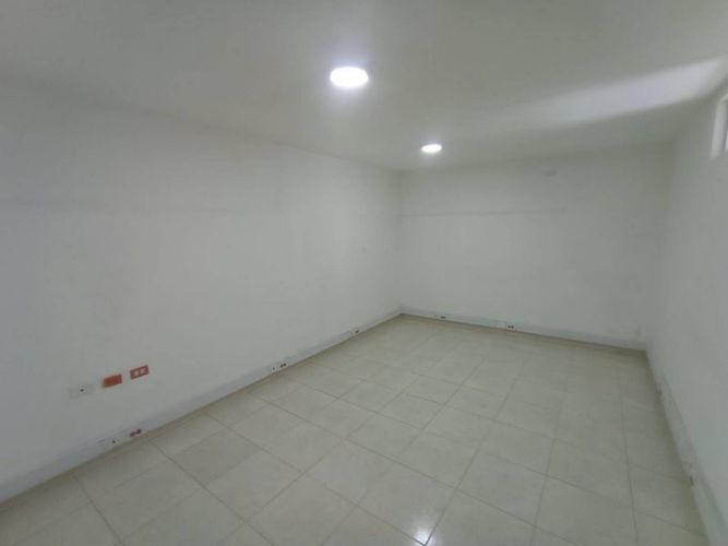 Casa de 15 alcobas en arriendo en Quirinal, Neiva, 344 m² · foto 11 de 14