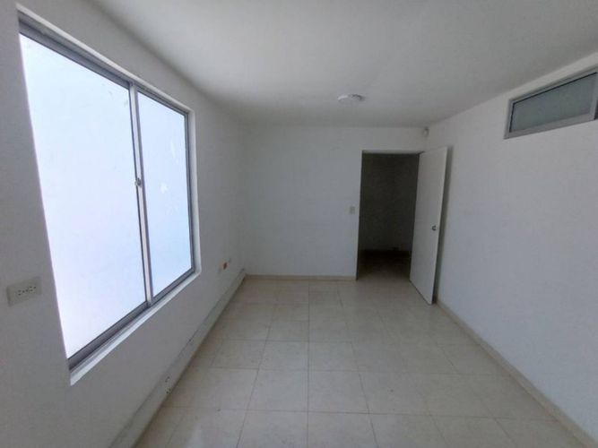 Casa de 15 alcobas en arriendo en Quirinal, Neiva, 344 m² · foto 12 de 14