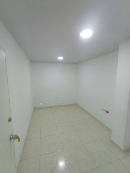 Casa de 15 alcobas en arriendo en Quirinal, Neiva, 344 m² · foto 13 de 14