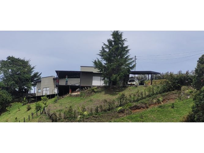Finca en venta en Santa Ana, El Carmen de Viboral, 480 m² · foto 3 de 24