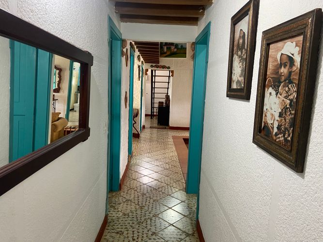 Finca en arriendo en Santa Elena, Medellín, 450 m² · foto 2 de 17