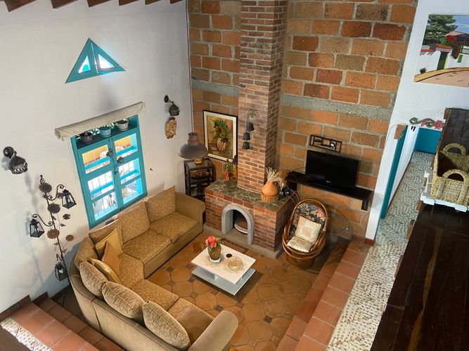 Finca en arriendo en Santa Elena, Medellín, 450 m² · foto 3 de 17