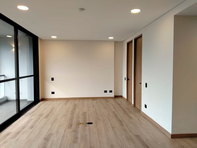 Apartamento de 1 alcoba en venta en El Poblado, Medellín, 82 m² · foto 3 de 17