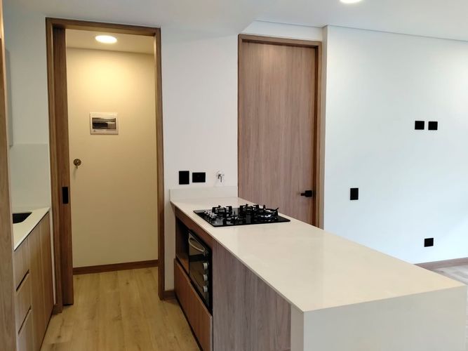 Apartamento de 1 alcoba en venta en El Poblado, Medellín, 82 m² · foto 4 de 17