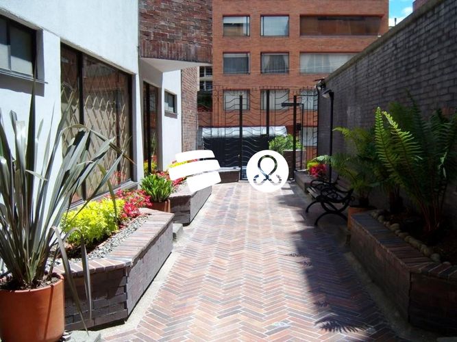 Apartamento de 6 alcobas en venta en Chico Norte, Bogotá, 369 m² · foto 2 de 17