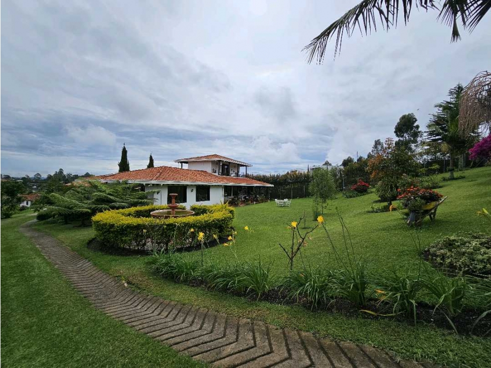 4BR Country House in Mampuesto (270 m²) for Sale - 3