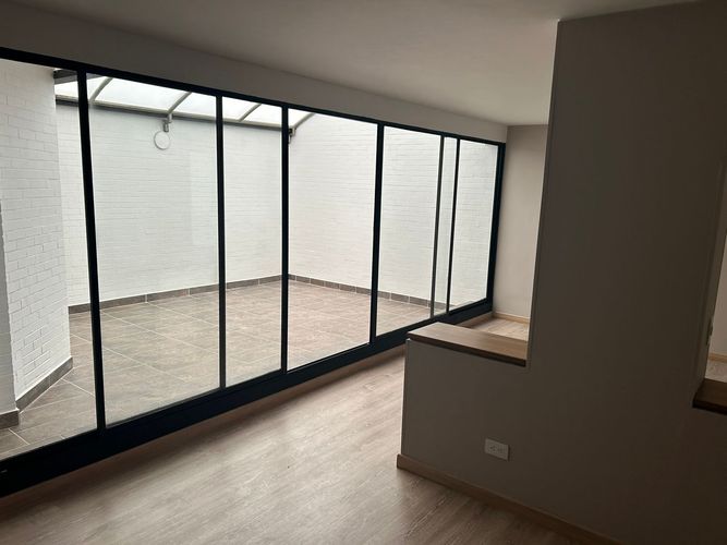 Apartamento de 3 alcobas en venta en Santa Barbara Occidental, Bogotá, 170 m² · foto 11 de 22