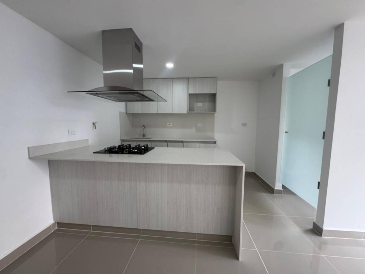 Apartamento en venta en La Ferreria, La Estrella · foto 3 de 19