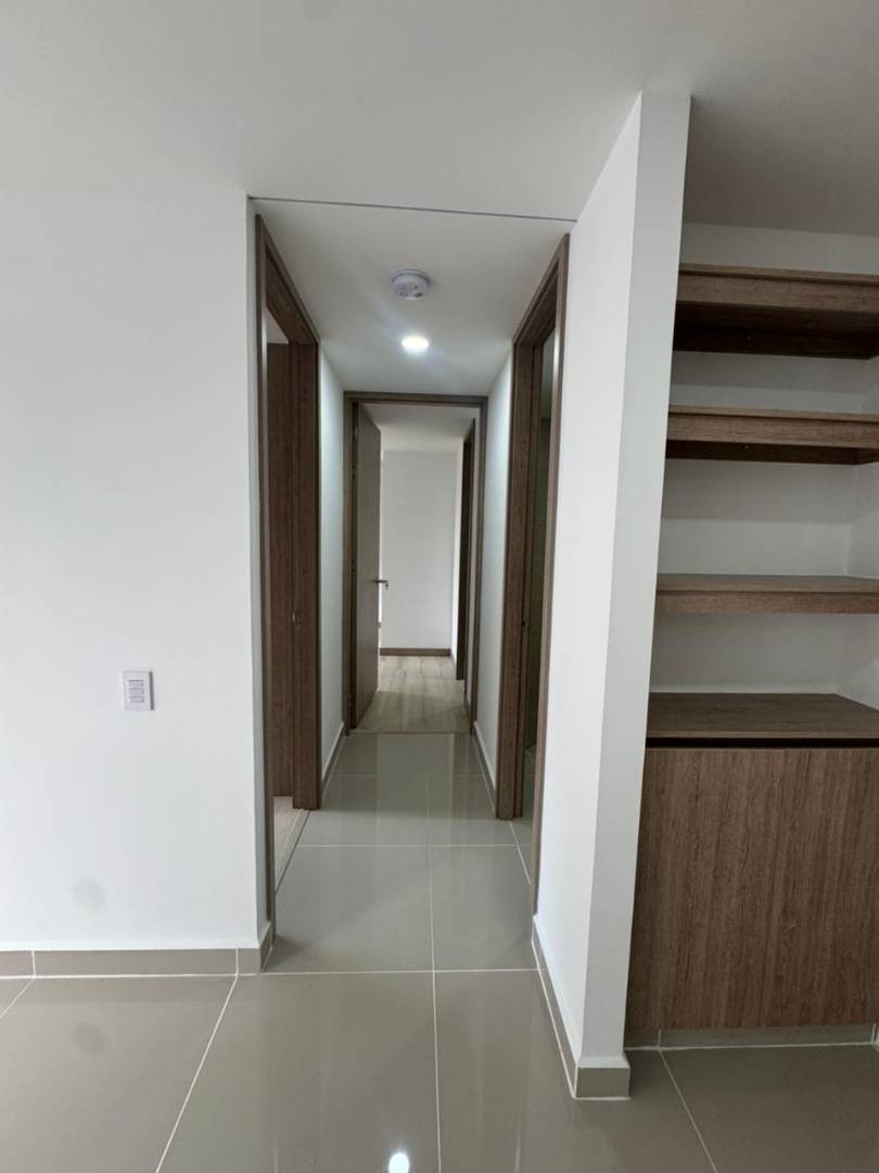 Apartamento en venta en La Ferreria, La Estrella · foto 8 de 19