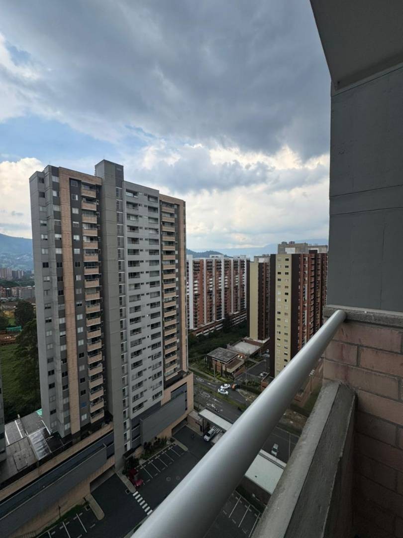 Apartamento en venta en La Ferreria, La Estrella · foto 19 de 19