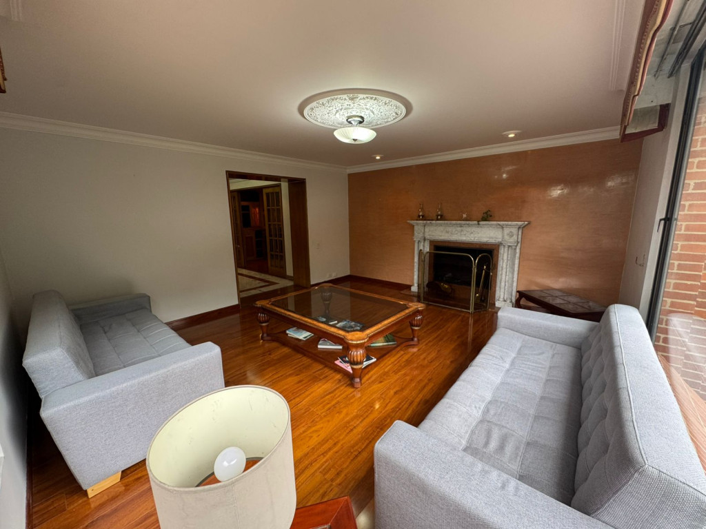 Apartamento en arriendo en Chico Norte, Bogotá · foto 3 de 17