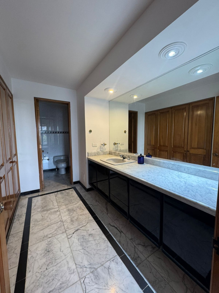 Apartamento en arriendo en Chico Norte, Bogotá · foto 16 de 17